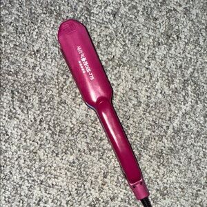 Pink Hair crimper